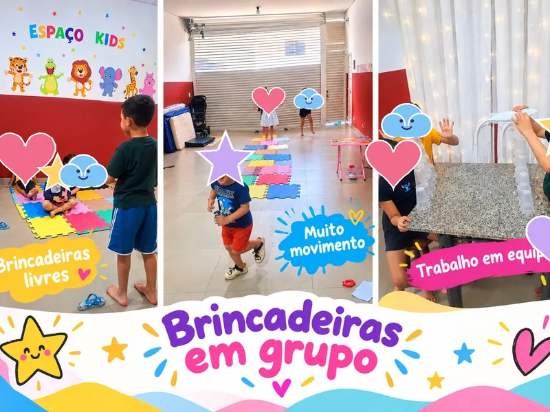 Crianças brincando em grupo no salão